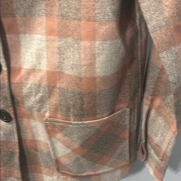Pendleton Women's Plaid shacket peach and Tan - Picture 3 of 6